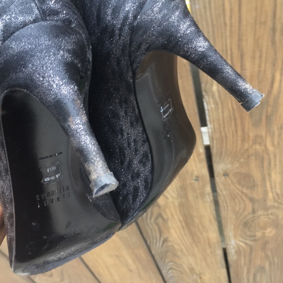 BLACK STUART WEITZMAN HEELS W/ EMBELLISHMENT - Picture 5 of 7